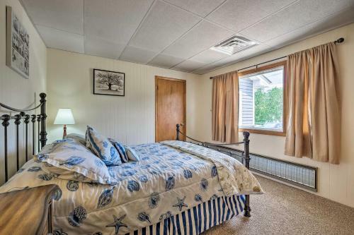 Quiet Home With Beach Access On Great Sacandaga Lake