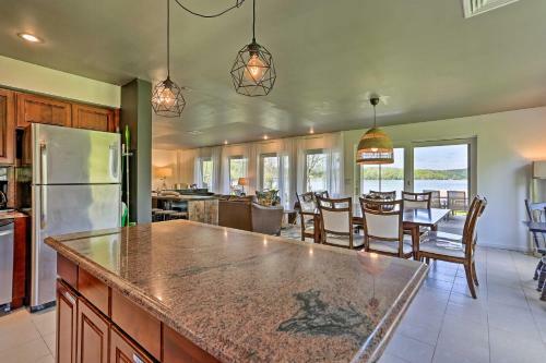 Luxe Lakefront Family Cottage With Private Dock