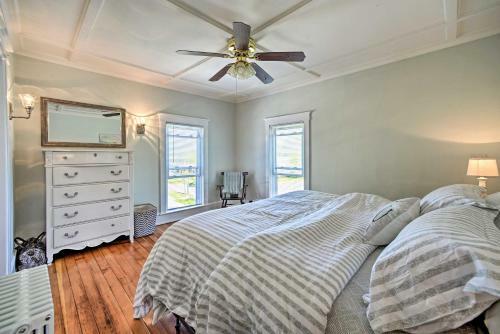 Home With Patio, 2 Blocks To St Lawrence River
