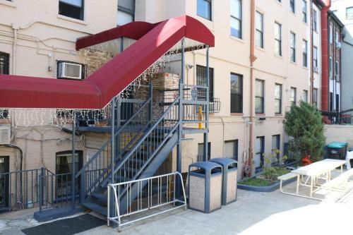 Chelsea International Hostel