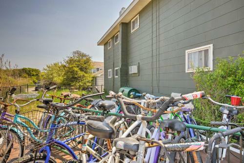 Apartamento Cozy Fire Island Studio With Deck, Walk To The Beach