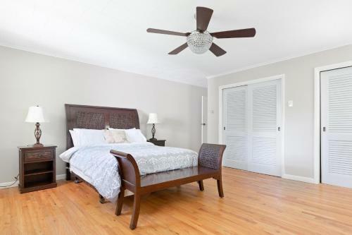 The Parkside Retreat In Noyac