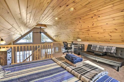 Hidden Lakefront Retreat Fire Pit And Fishing Dock!