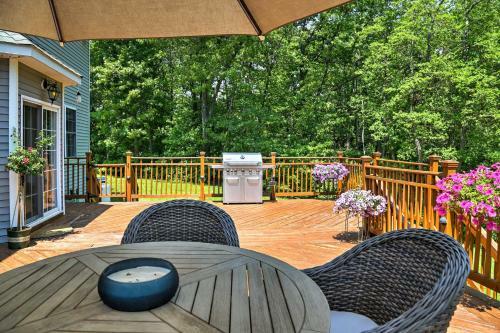 Colonial Style Warwick Retreat - 1 Hour To Nyc!