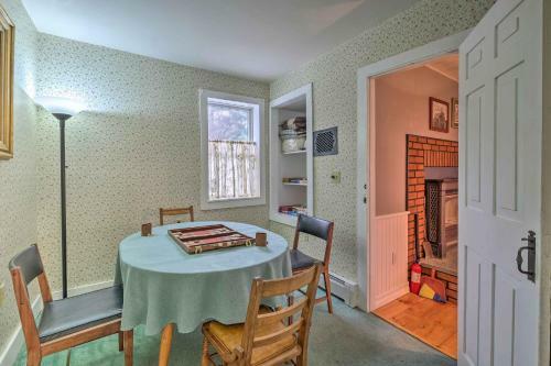 Historic Farmhouse With Deck In The Catskills!