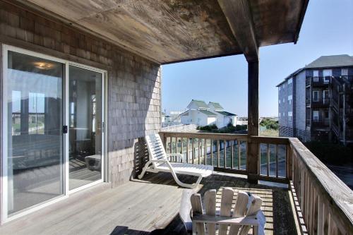 41057-2 Hwy 12 Islander Condo