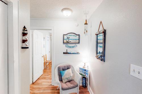 41057-2 Hwy 12 Islander Condo