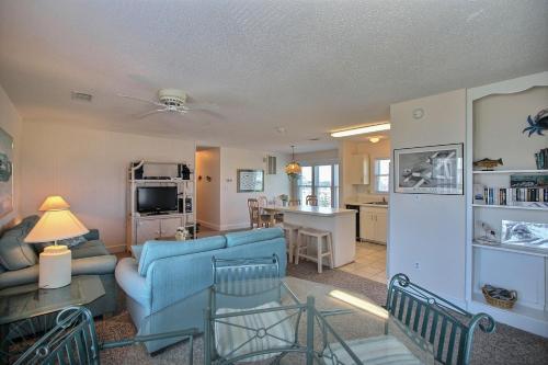 41057-2 Hwy 12 Islander Condo