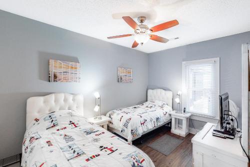 41057-2 Hwy 12 Islander Condo