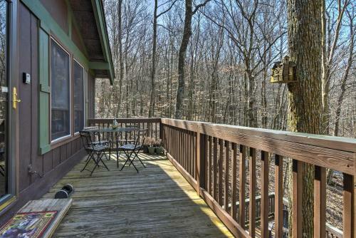 Cozy Beech Mountain Family Retreat With 2 Decks!