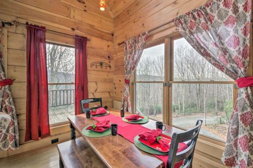 Beech Mountain Cabin W/ 180� Views - Near Hiking!