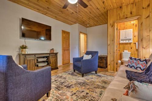 Beech Mountain Hideaway About 3 Miles To Ski Resort!