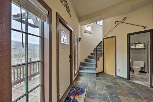 Beech Mountain Resort Home With Deck And Hot Tub!