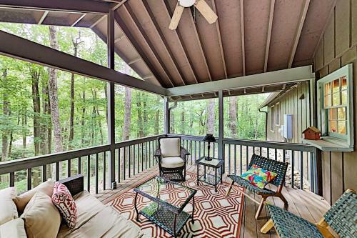 1682 Connestee Trl Cottage