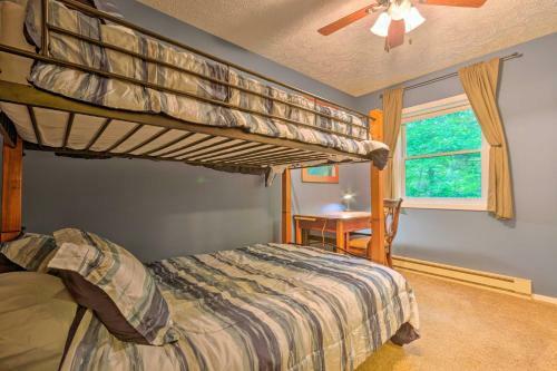 Quaint Cabin With Outdoor Fireplace And Sunroom!