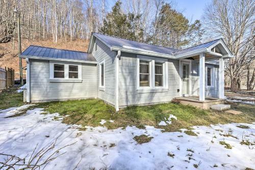 Quaint Appalachian Getaway About 2 Mi To Boone!