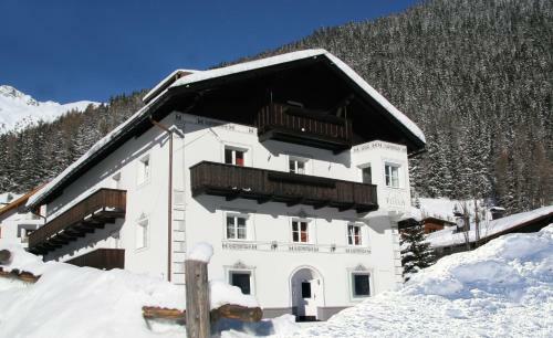 Apartamento Appartements Fliana Mathon