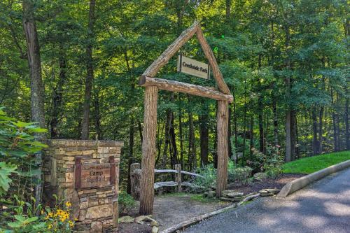 Apartamento Burnsville Mtn Condo With Private Deck And Views!
