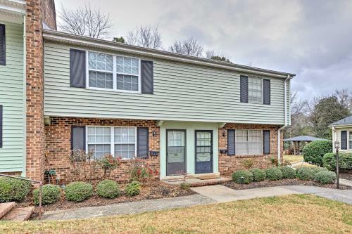 Chapel Hill Townhome With Pool - 5 Mins To Unc Campus