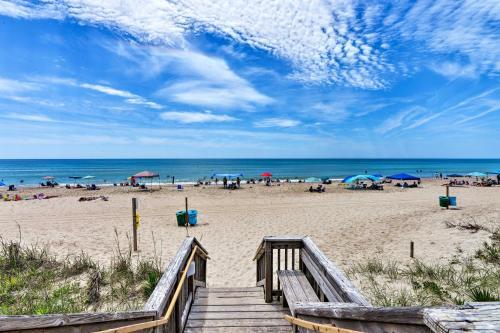 Apartamento Emerald Isle Condo With Pool And Ocean Views!