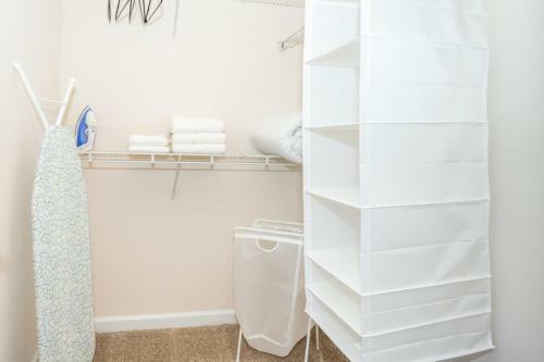 Apartamento Viagem Durham Bright 2br Balcony And Parking