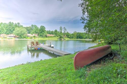 Apartamento Hendersonville Lake Apt With Dock, Deck And View!