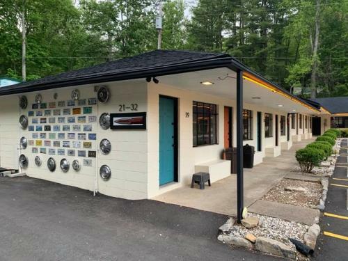 Hotel Route 19 Inn