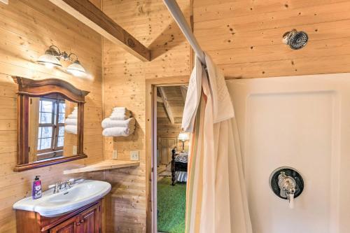 Superb Linville Mountain Cabin With Wraparound Decks!