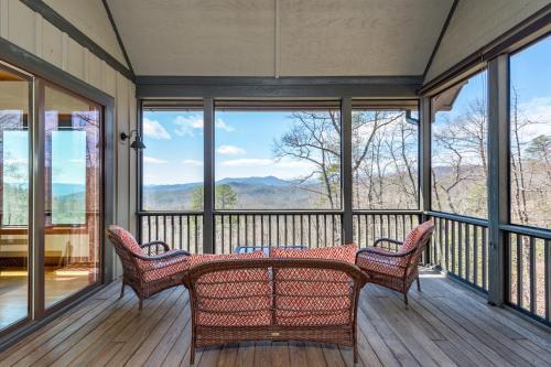 Exceptional Vacation Home In Pisgah Forest Home