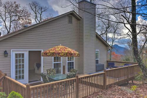 Cozy Sapphire Resort Home With Deck And Mtn Views
