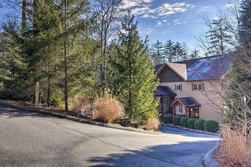 Lavish Sapphire Valley Home Ski, Swim, Golf!