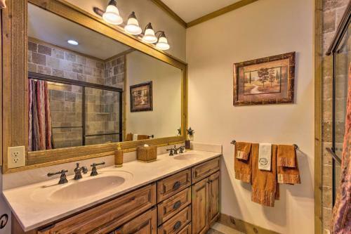 Lavish Sapphire Valley Home Ski, Swim, Golf!