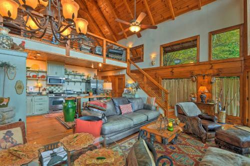 Secluded Nantahala Forest Refuge With Mountain Views