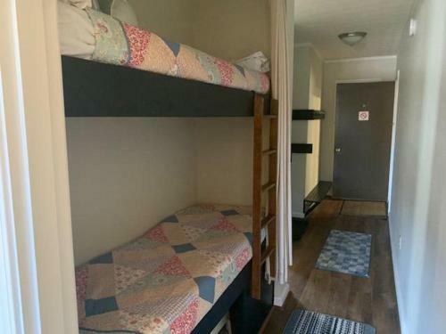 Sugar Ski & Country Club Unit 125 Silver
