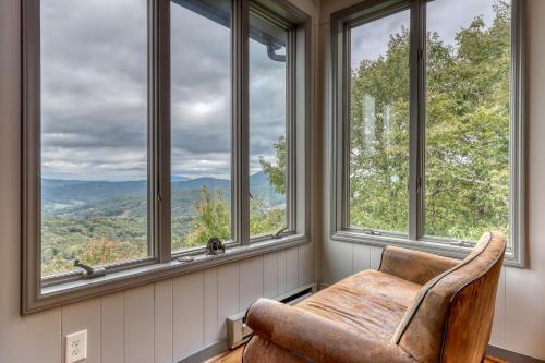 Skyleaf Villa 702
