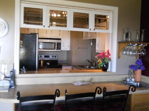 Sugar Ski & Country Club Unit 514