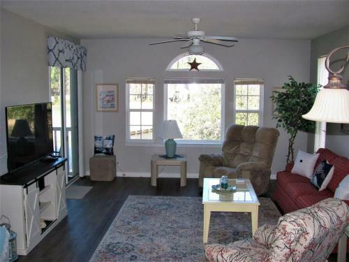 Sandpiper Pet Friendly Villa's By Sloane Realty Vacations