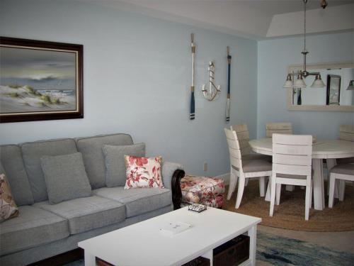 Colony II Golf Condos By Sloane Realty Vacations