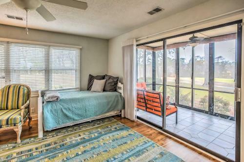 Apartamento Step-free Condo With Pool, 2 Mi To Sunset Beach
