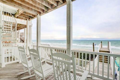 New Listing! Oceanfront Oasis With Sparkling Pool Townhouse