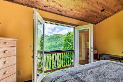 Breathtaking Great Smoky Mountains Retreat With Deck!