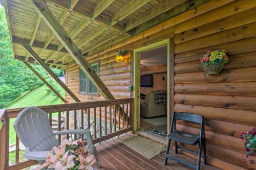 Luxe Mtn-view Maggie Valley Home With 2 Decks!