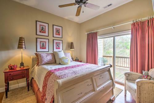Apartamento Green Shadows Scenic Whittier Condo With Fireplace!