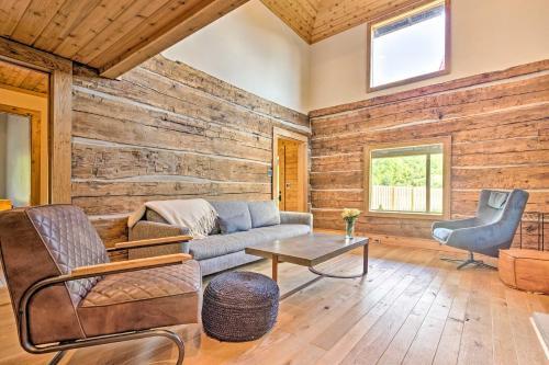 Custom Creekside Cabin 15 Mi From Asheville!