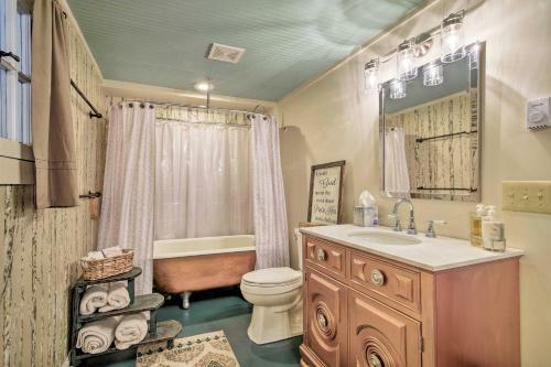 Historic Winston-salem Guest Barn On Farm!