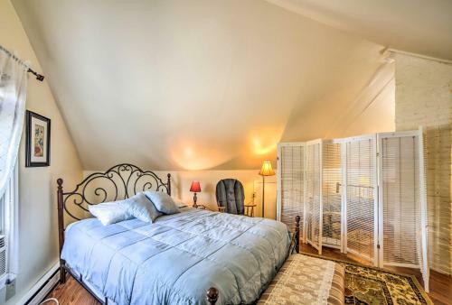 Explore Lake Erie And Strip From Quaint Apartment!