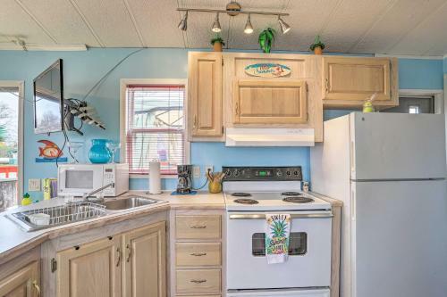 Middle Bass Resort Villa With Grill And Deck!