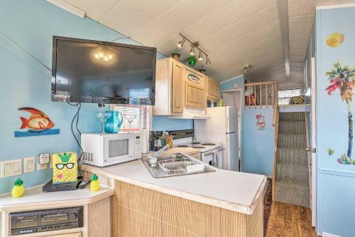 Middle Bass Resort Villa With Grill And Deck!