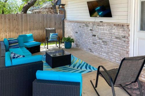 Modern Okc Retreat 0 5 Mi To Plaza District!