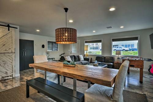 Apartamento Sleek Riverfront Condo On Pier In Downtown Astoria